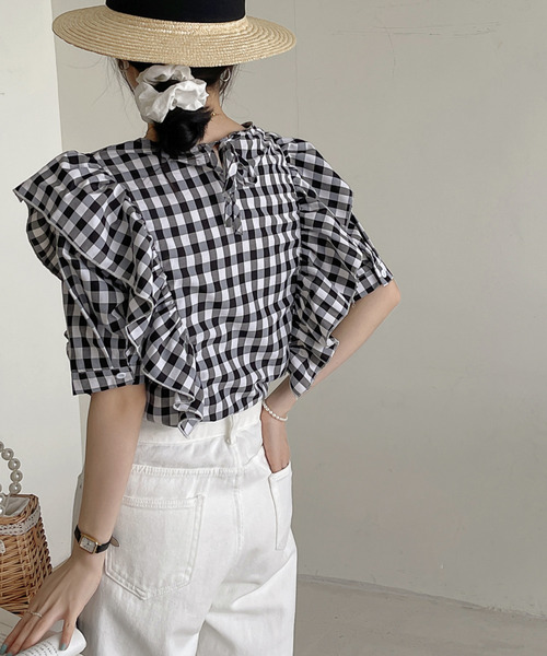 emi+(エミプラス)の「5分袖ギンガムチェックフリルブラウス(シャツ/ブラウス・レディース・ブラック/イエロー/ブルー/グリーン/ベージュ・FREE)」の17枚目の写真