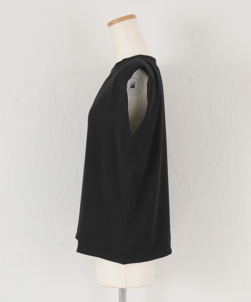 UR'S(ユアーズ)の「パワーショルダートップス(Tシャツ/カットソー・レディース・ホワイト/ブラック・S/M/L)」の6枚目の写真