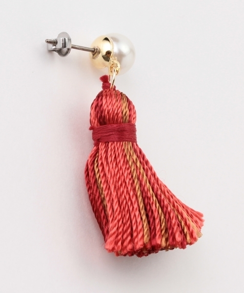 B:MING by BEAMS（ビーミングバイビームス）の「ビーミング by ビームス / タッセルピアス（ピアス（両耳用）・レディース・ブラック/ベージュ/レッド・ONE SIZE）」の12枚目の写真