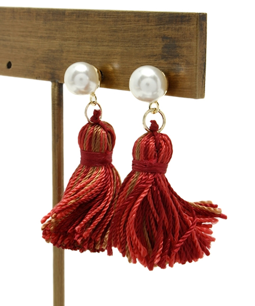 B:MING by BEAMS（ビーミングバイビームス）の「ビーミング by ビームス / タッセルピアス（ピアス（両耳用）・レディース・ブラック/ベージュ/レッド・ONE SIZE）」の7枚目の写真