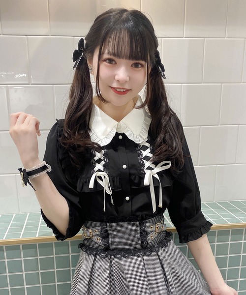 ROJITA(ロジータ)の「衿フリルダブルレースアップ配色ブラウス(シャツ/ブラウス・レディース・ホワイト/ブラック/ピンク・FREE)」の3枚目の写真