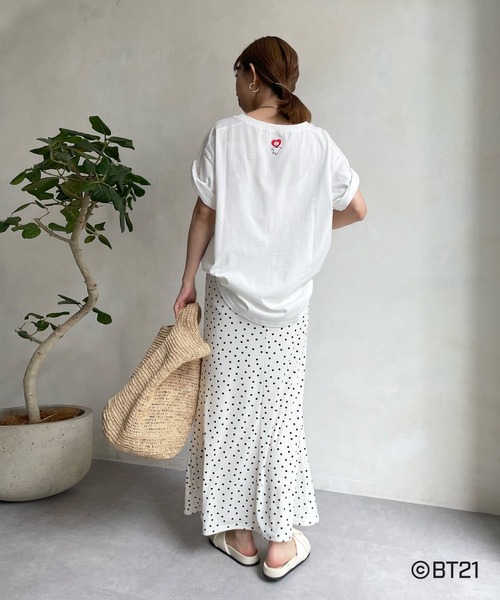 BT21(ビーティーイシビル)の「【BT21】RJ Tシャツ(Tシャツ/カットソー・レディース・オフホワイト・FREE)」の12枚目の写真