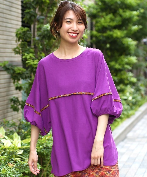 チチカカ(チチカカ)の「胸ギャザースモックプルオーバー(Tシャツ/カットソー・レディース・ホワイト/パープル・FREE)」の1枚目の写真