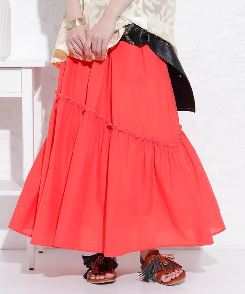 n'OrLABEL（ノアールレーベル）の「『アシメティアードスカート』（スカート・レディース・レッド/ターコイズブルー/イエロー・1/2）」の3枚目の写真