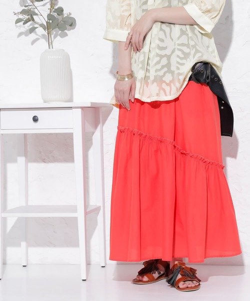 n'OrLABEL（ノアールレーベル）の「『アシメティアードスカート』（スカート・レディース・レッド/ターコイズブルー/イエロー・1/2）」の8枚目の写真