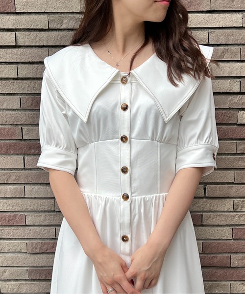 abc une face（アーベーセーアンフェイス）の「BIG衿シャツ