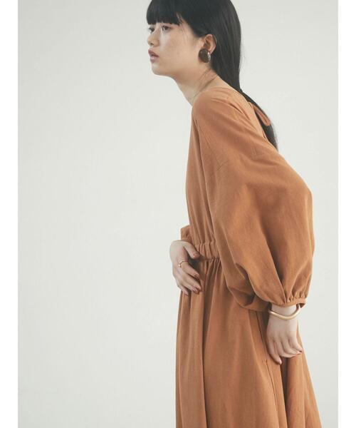 armonia（アルモニーア）の「armonia.ウエストギャザーワンピース（ワンピース・レディース・ブラック/オレンジ/キャメル・FREE）」の12枚目の写真