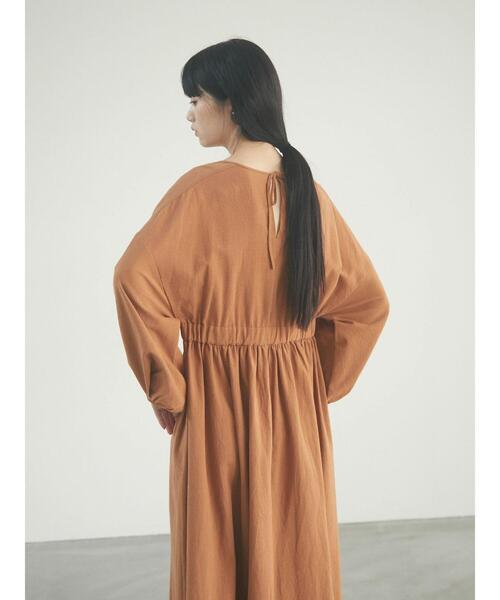 armonia（アルモニーア）の「armonia.ウエストギャザーワンピース（ワンピース・レディース・ブラック/オレンジ/キャメル・FREE）」の13枚目の写真