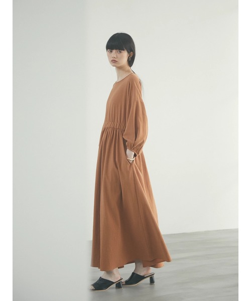armonia（アルモニーア）の「armonia.ウエストギャザーワンピース（ワンピース・レディース・ブラック/オレンジ/キャメル・FREE）」の4枚目の写真