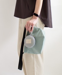 【SPRUCE スプルス】軽量ポーチ付きショルダー