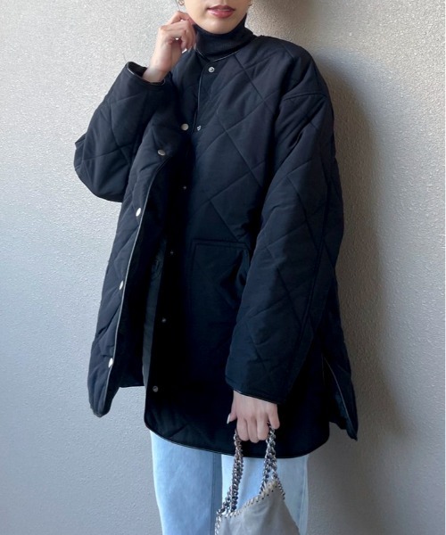 feepur（フェピュール）の「パイピングキルティングコート（ノーカラーコート・レディース・ブラック/オフホワイト・MEDIUM）」の2枚目の写真