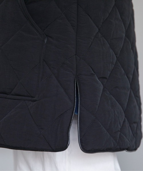 feepur（フェピュール）の「パイピングキルティングコート（ノーカラーコート・レディース・ブラック/オフホワイト・MEDIUM）」の12枚目の写真