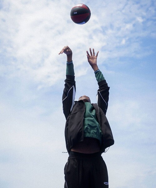 FREAK'S STORE（フリークスストア）の「FROCLUB/フロクラブ ロゴ トラックジャケット/シャージトップ/ブルゾン（ナイロンジャケット・メンズ・ブラック/ネイビー/ホワイト/グリーン・LARGE/MEDIUM/X-LARGE）」の7枚目の写真