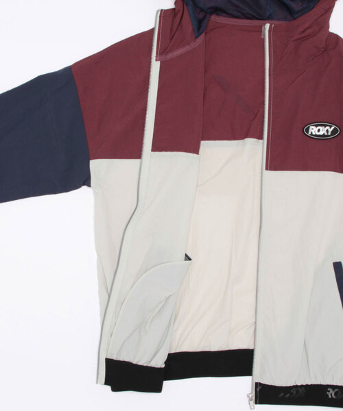 ROXY（ロキシー）の「READY OR NOT ZIP/ロキシーバックプリントジャケット（ブルゾン・レディース・ブラック/バーガンディー・MEDIUM/LARGE/SMALL）」の16枚目の写真