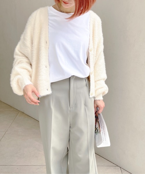 Meli rich（メリーリッチ）の「シャギーニット短丈カーディガン（カーディガン/ボレロ・レディース・グレイッシュベージュ/オレンジ/グリーン/アイボリー/ブラック/ホワイト系その他/ブラック系その他/ライトグレー・MEDIUM）」の13枚目の写真