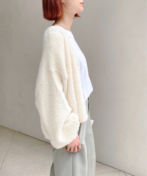 Meli rich（メリーリッチ）の「シャギーニット短丈カーディガン（カーディガン/ボレロ・レディース・グレイッシュベージュ/オレンジ/グリーン/アイボリー/ブラック/ホワイト系その他/ブラック系その他/ライトグレー・MEDIUM）」の12枚目の写真