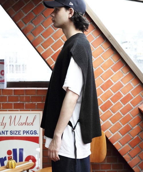 ８(eight)（エイト）の「セパレートニットベスト（ベスト・メンズ・ライトグレー/ブラック/イエロー/ブルーグレー/テラコッタ・MEDIUM/LARGE）」の13枚目の写真