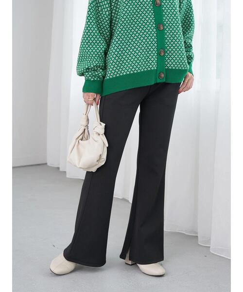 earth music&ecology（アースミュージックアンドエコロジー）の「スリットフレアパンツ（その他パンツ・レディース・ブラック/レッド/ブルー/グリーン・S/M）」の6枚目の写真