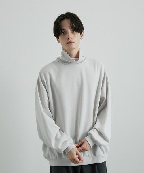 JUNRED(ジュンレッド)の「タートルネックルーズスウェットプルオーバー(ニット/セーター・メンズ・ホワイト/ブラック/ブルー・S/M/L)」の2枚目の写真
