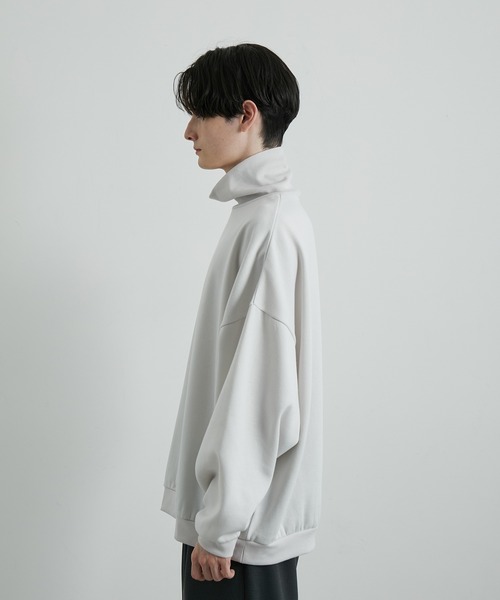 JUNRED(ジュンレッド)の「タートルネックルーズスウェットプルオーバー(ニット/セーター・メンズ・ホワイト/ブラック/ブルー・S/M/L)」の17枚目の写真