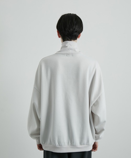 JUNRED(ジュンレッド)の「タートルネックルーズスウェットプルオーバー(ニット/セーター・メンズ・ホワイト/ブラック/ブルー・S/M/L)」の18枚目の写真