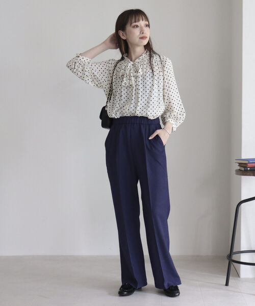 fredy emue（フレディエミュ）の「ウールライク フレアーパンツ（スラックス・レディース・ブラック/ネイビー/アイボリー/ベージュ・38/36）」の14枚目の写真