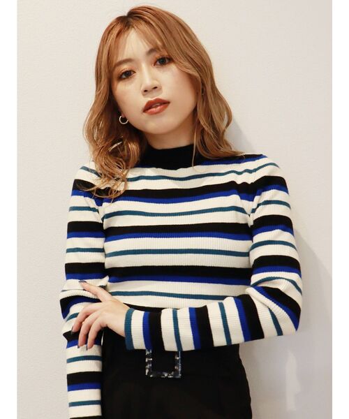 MURUA（ムルーア）の「バックオープンタイトニット（ニット/セーター・レディース・ブルー/グリーン・FREE）」の5枚目の写真