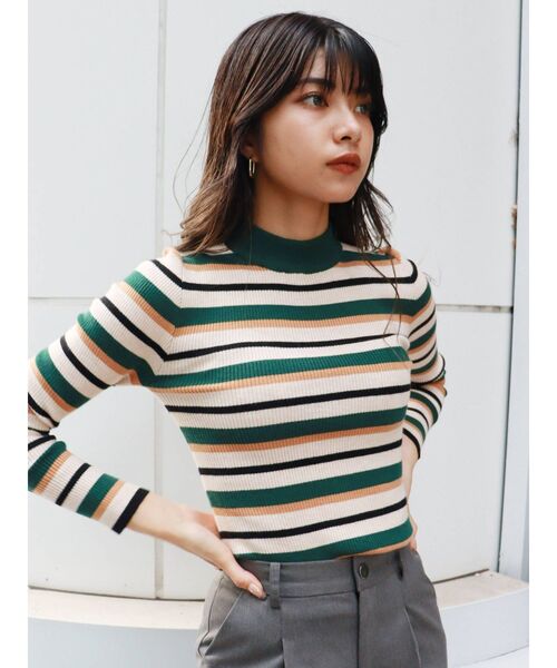 MURUA（ムルーア）の「バックオープンタイトニット（ニット/セーター・レディース・ブルー/グリーン・FREE）」の9枚目の写真