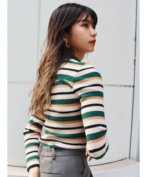 MURUA（ムルーア）の「バックオープンタイトニット（ニット/セーター・レディース・ブルー/グリーン・FREE）」の11枚目の写真