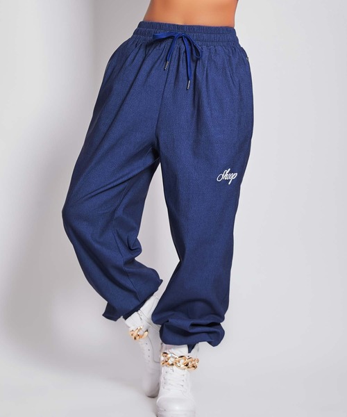 babyShoop(ベイビーシュープ)の「デニムカラージョガーパンツ(その他パンツ・レディース・ブルー・FREE)」の1枚目の写真