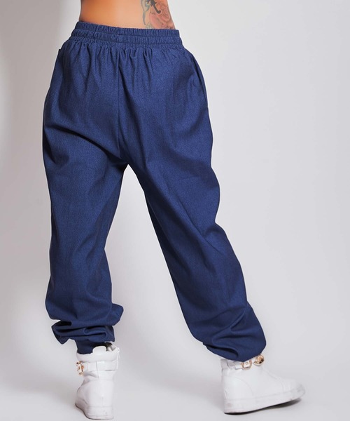 babyShoop(ベイビーシュープ)の「デニムカラージョガーパンツ(その他パンツ・レディース・ブルー・FREE)」の7枚目の写真