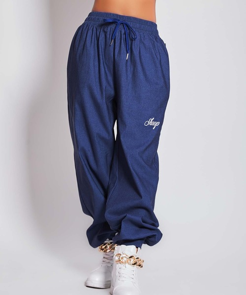 babyShoop(ベイビーシュープ)の「デニムカラージョガーパンツ(その他パンツ・レディース・ブルー・FREE)」の2枚目の写真