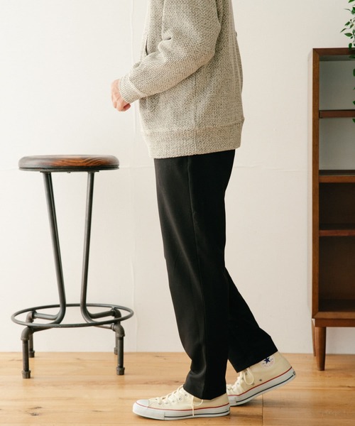 ITEMS URBANRESEARCH(アイテムズ アーバンリサーチ)の「TRPU テーパードパンツ(その他パンツ・メンズ・ブラック/グレー系その他/ネイビー/グリーン・LARGE/MEDIUM)」の12枚目の写真
