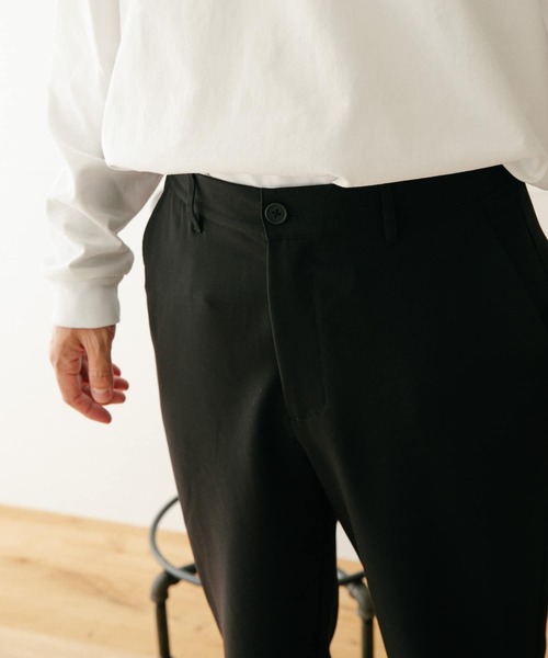 ITEMS URBANRESEARCH(アイテムズ アーバンリサーチ)の「TRPU テーパードパンツ(その他パンツ・メンズ・ブラック/グレー系その他/ネイビー/グリーン・LARGE/MEDIUM)」の19枚目の写真