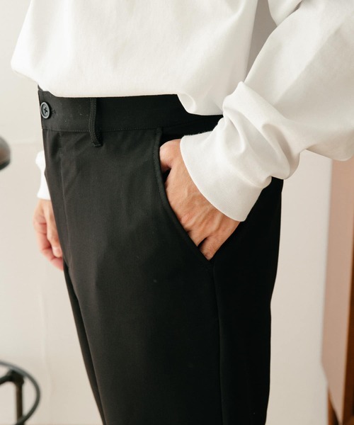 ITEMS URBANRESEARCH(アイテムズ アーバンリサーチ)の「TRPU テーパードパンツ(その他パンツ・メンズ・ブラック/グレー系その他/ネイビー/グリーン・LARGE/MEDIUM)」の20枚目の写真