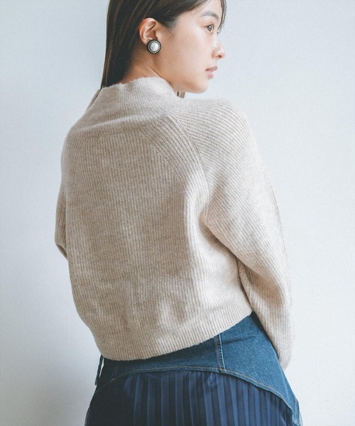 REDYAZEL（レディアゼル）の「畦ニットプルオーバー（ニット/セーター・レディース・パープル/グリーン/キャメル/ブラック/アイボリー・FREE）」の10枚目の写真