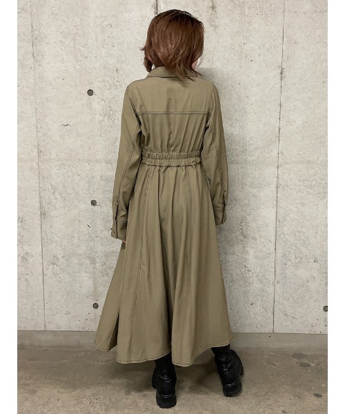 ENVYM（アンビー）の「バイカラーステッチロングＯＰ（ワンピース・レディース・ベージュ/ブラック/マルチ・FREE）」の7枚目の写真
