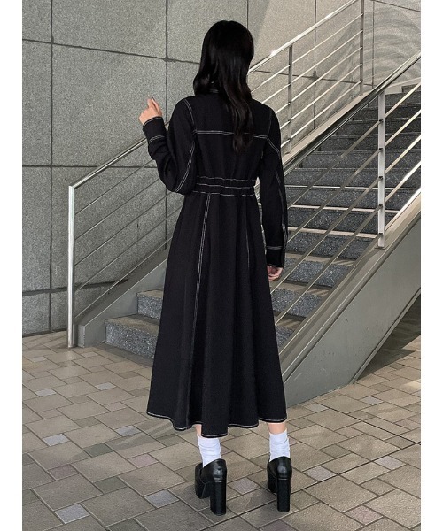ENVYM（アンビー）の「バイカラーステッチロングＯＰ（ワンピース・レディース・ベージュ/ブラック/マルチ・FREE）」の16枚目の写真