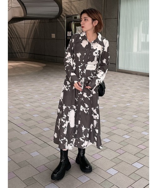 ENVYM（アンビー）の「バイカラーステッチロングＯＰ（ワンピース・レディース・ベージュ/ブラック/マルチ・FREE）」の20枚目の写真