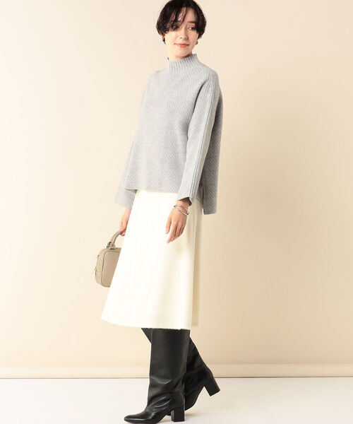 NOLLEY’S(ノーリーズ)の「◇【WEB限定カラーあり】シャギーフレアースカート(スカート・レディース・グレイッシュベージュ/オフホワイト/ブラック/サックスブルー・36/38/34)」の8枚目の写真