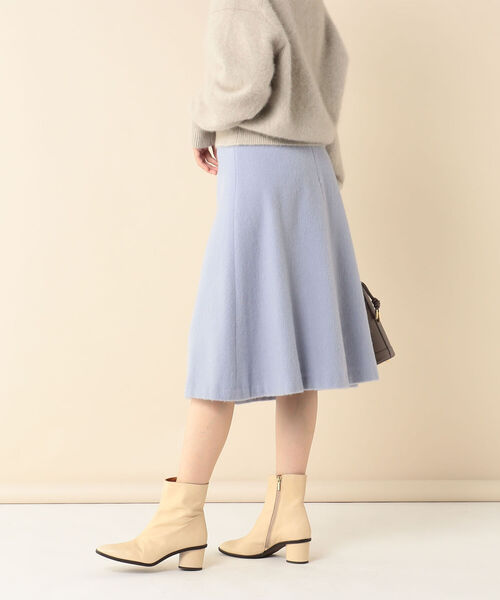 NOLLEY’S(ノーリーズ)の「◇【WEB限定カラーあり】シャギーフレアースカート(スカート・レディース・グレイッシュベージュ/オフホワイト/ブラック/サックスブルー・36/38/34)」の12枚目の写真