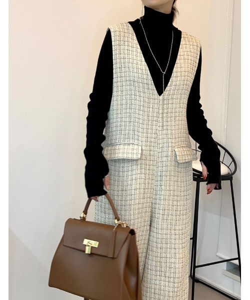 Re:EDIT（リエディ）の「[低身長/高身長サイズ有]ツイードライクVネックオールインワン（つなぎ/オールインワン・レディース・ベージュ系その他/ブラック系その他・MEDIUM/TALL/LARGE/SHORT）」の13枚目の写真