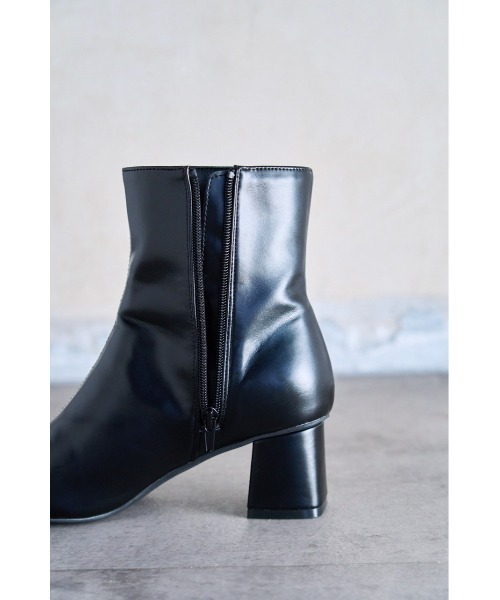 SIMPLE SHORT BOOTS/シンプルショートブーツ（ブーツ）｜AZUL BY