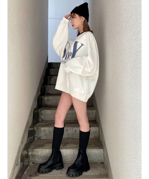 GYDA(ジェイダ)の「SPOOPY BUNNY RAISINGスウェットトップス(Tシャツ/カットソー・レディース・オフホワイト/チャコールグレー・FREE)」の7枚目の写真