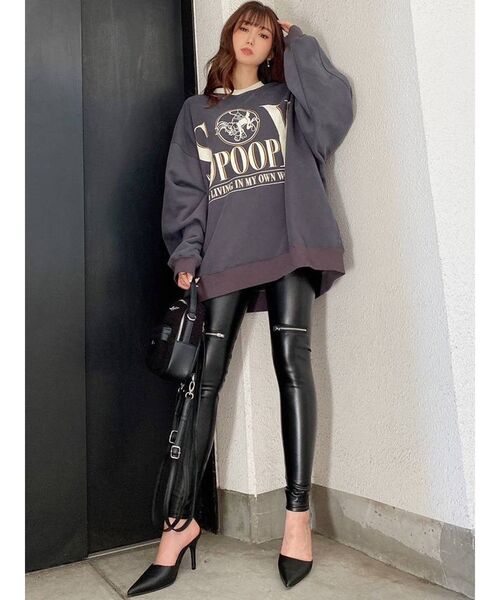 GYDA(ジェイダ)の「SPOOPY BUNNY RAISINGスウェットトップス(Tシャツ/カットソー・レディース・オフホワイト/チャコールグレー・FREE)」の11枚目の写真
