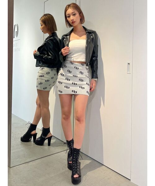 GYDA（ジェイダ）の「BASICショートベアトップス（チューブトップ・レディース・ブラック/オフホワイト・FREE）」の9枚目の写真