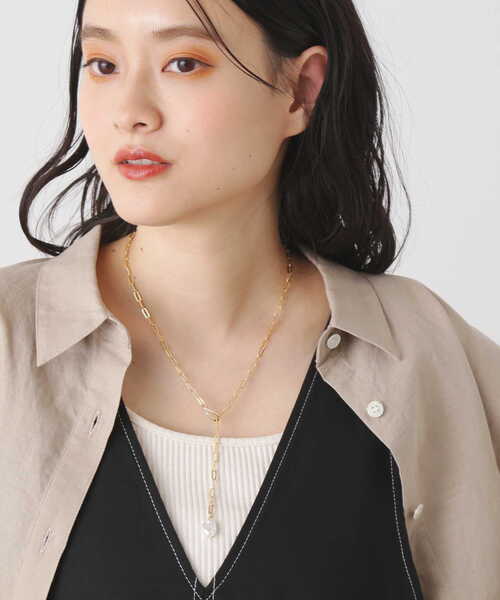 N.（N. Natural Beauty Basic）（エヌエヌナチュラルビューティーベーシック）の「パールポイントロングネックレス（ネックレス・レディース・ゴールド・FREE）」の5枚目の写真