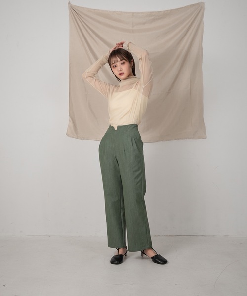 Amiur(エミレ)の「pocket tuck tapered pants(その他パンツ・レディース・グリーン/アイボリー/モカ・S/M)」の16枚目の写真