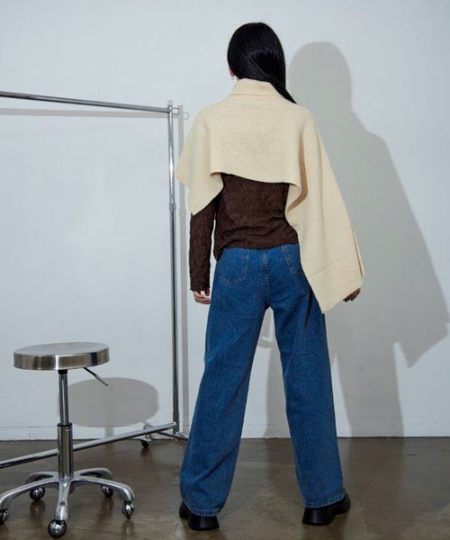 Y/lim（イリム）の「Y/lim ネックウォーマーケープベスト（ベスト・レディース・オフホワイト/ブラック/グレー・FREE）」の4枚目の写真