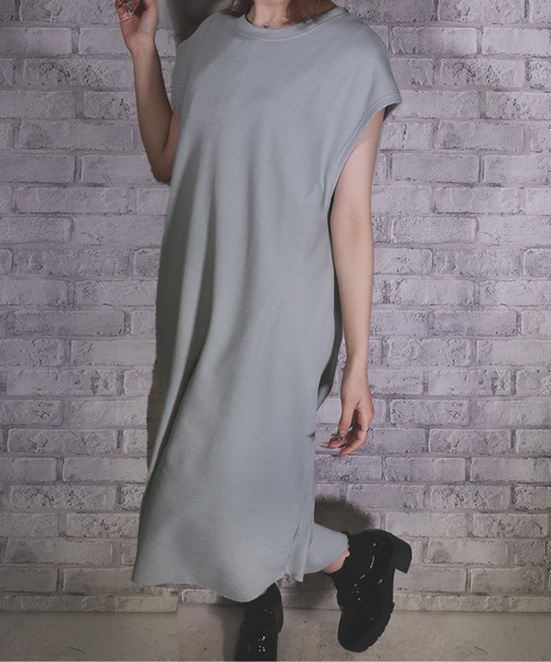 UNDERWRAPS(アンダーラップス)の「ワッフルノースリマキシ(M3)(Tシャツ/カットソー・レディース・オートミール/グリーン/ブラック/ベージュ・MEDIUM/LARGE)」の4枚目の写真